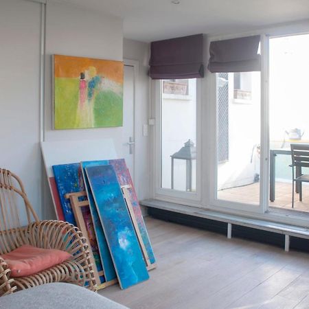 Cosy Apartment With Balcony In The Heart Of Paris Exterior photo