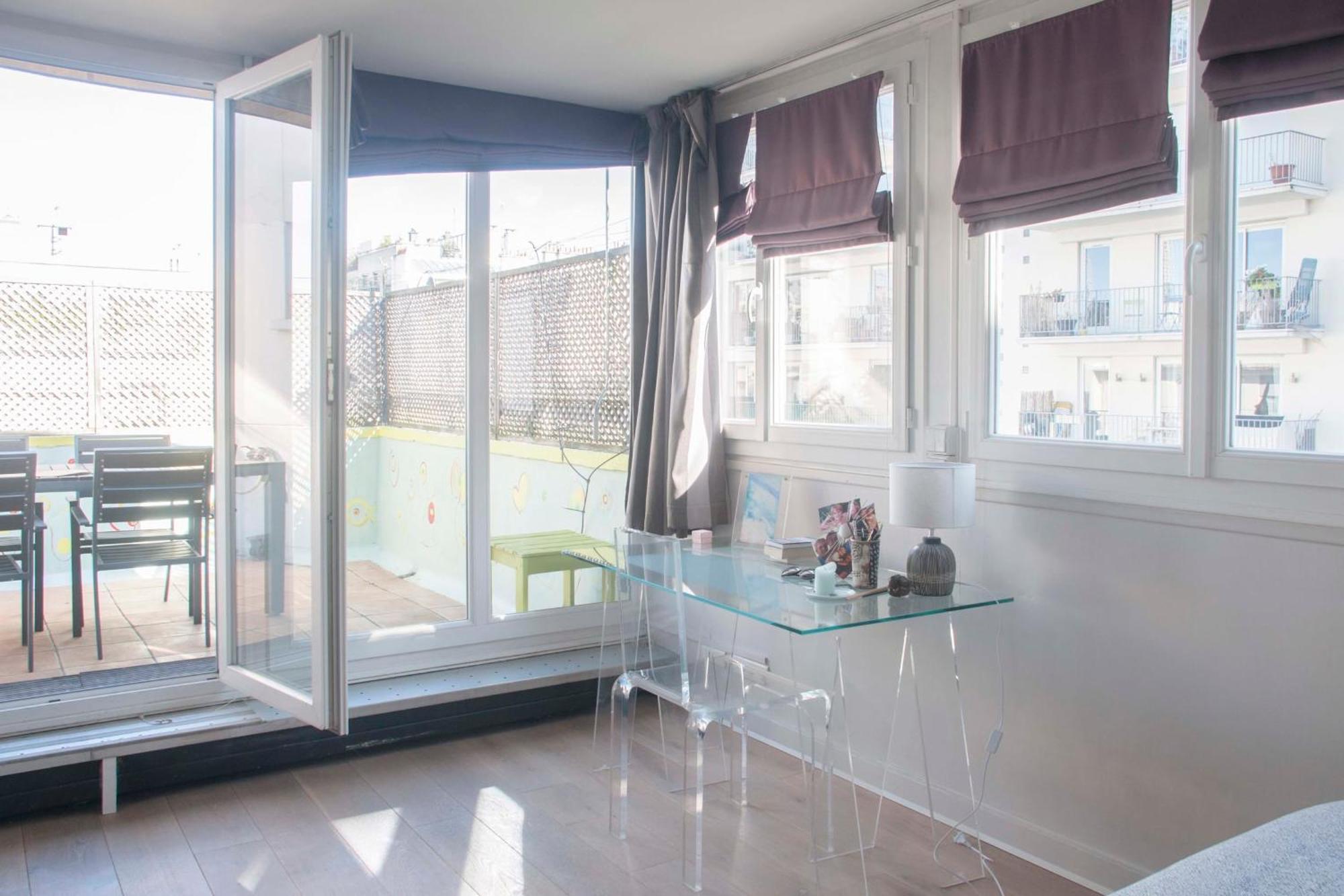 Cosy Apartment With Balcony In The Heart Of Paris Exterior photo